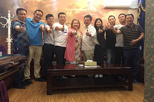 谈球吧深入贵州普定投资考察