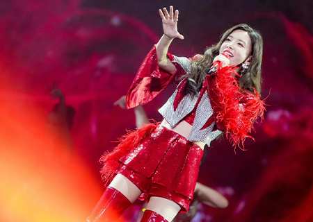 于文文无锡演唱会,谈球吧舞台LED透明屏闪耀全场