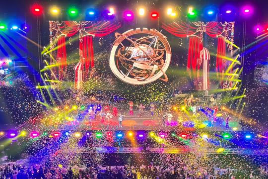 首场「狂飙」！周杰伦南京演唱会绝不配速，谈球吧巨幕引爆狂欢！